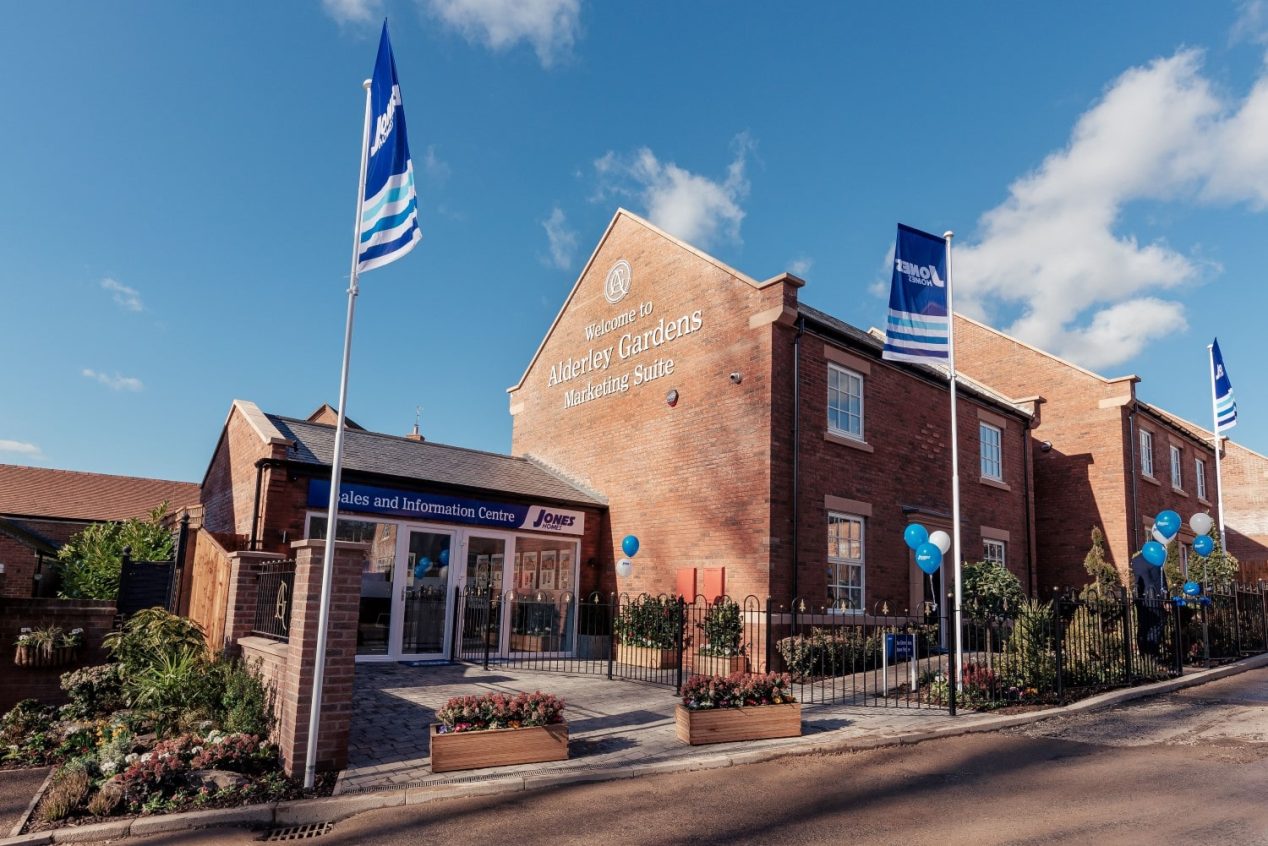 Site manager wins leading industry award for work at Jones Homes’ Alderley Gardens Jones Homes