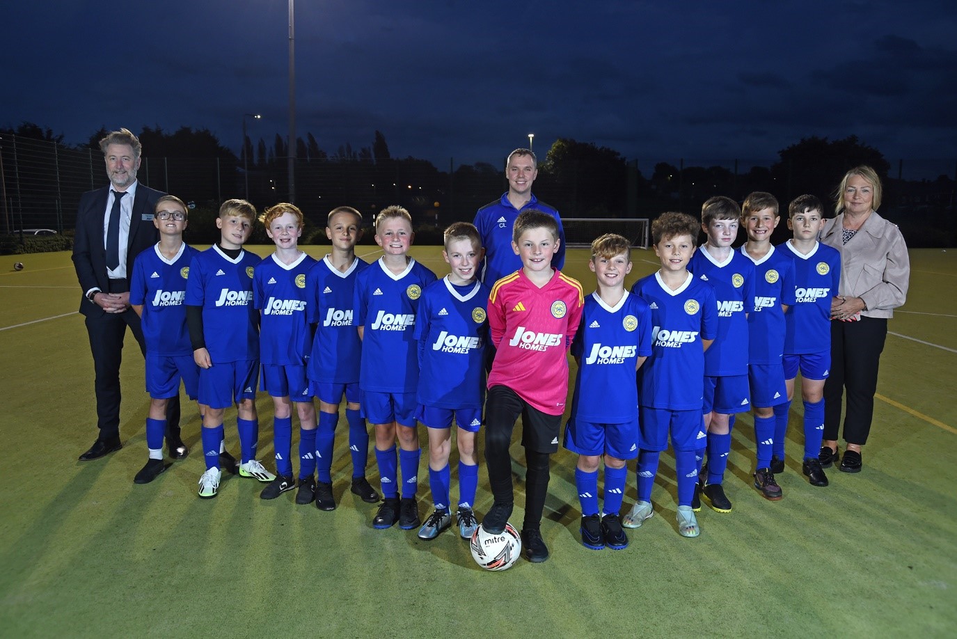 Young footballers in Worksop receive new kit thanks to Jones Homes
