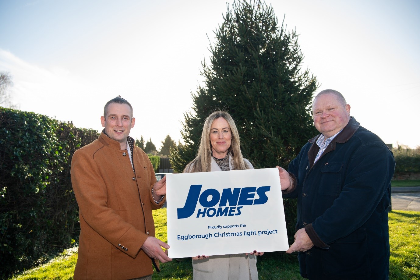Jones Homes supports council in lighting up Eggborough for Christmas